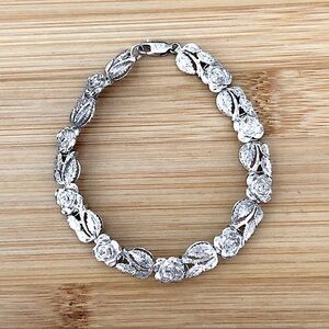 $62 Designer Estate Bracelet  Sterling Silver  11.5 Grams  Marked CA 925